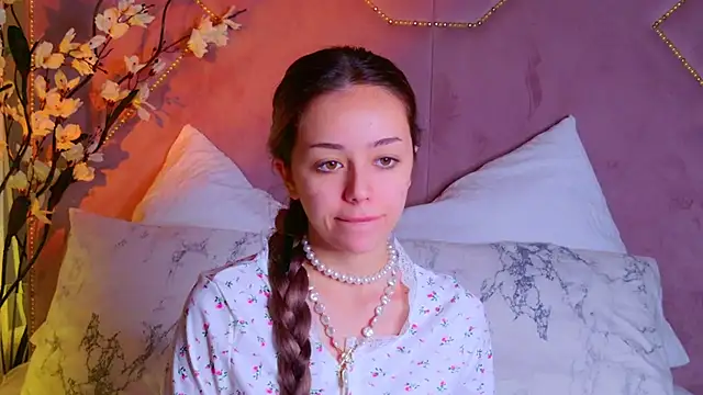 STELLA RICH online show from October 10, 2025, 9:15 pm