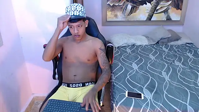 Snapshot of mr_stiven_ chatting on March 8, 2025, 3:06 am mr stiven online show from March 8, 2025, 3:06 am