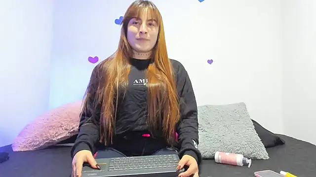 Liah ferrer online show from October 20, 2025, 5:09 am