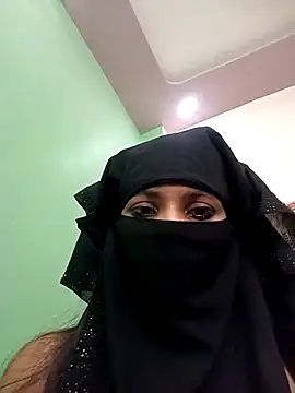 Snapshot of Aafreen_36 chatting on May 4, 2026, 2:37 am Aafreen 36 online show from May 4, 2026, 2:37 am