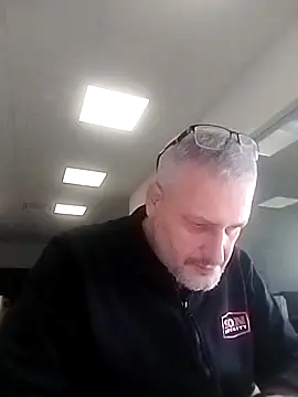 Snapshot of Husoban chatting on November 15, 2025, 5:22 am Husoban online show from November 15, 2025, 5:22 am