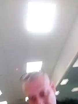 Snapshot of Husoban chatting on November 13, 2025, 11:19 pm Husoban online show from November 13, 2025, 11:19 pm