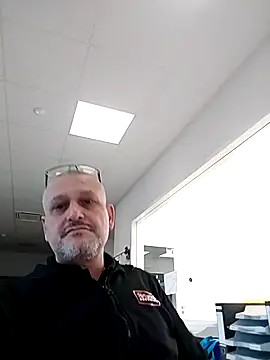 Snapshot of Husoban chatting on December 5, 2025, 3:21 pm Husoban online show from December 5, 2025, 3:21 pm