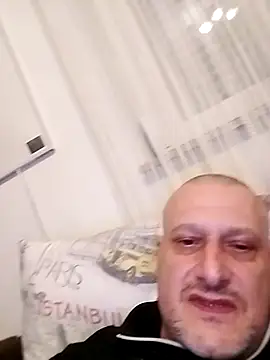 Snapshot of Husoban chatting on November 29, 2025, 8:31 pm Husoban online show from November 29, 2025, 8:31 pm