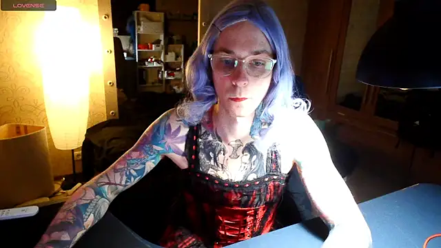 Snapshot of Julia_dolls chatting on May 9, 2026, 6:00 pm Julia dolls online show from May 9, 2026, 6:00 pm
