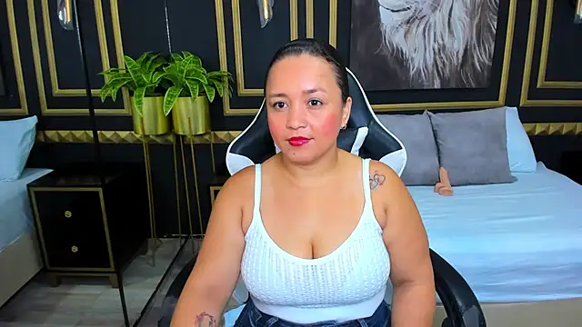 linda rios  online show from February 1, 2025, 11:53 am