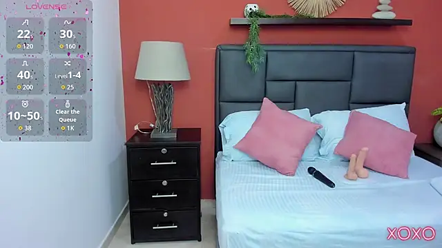 linda rios  online show from October 15, 2025, 7:22 pm