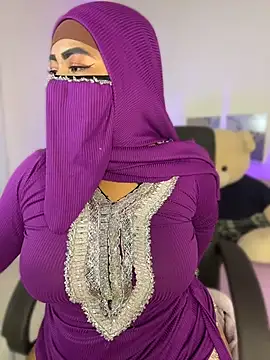 jazmin anbar online show from April 22, 2026, 10:27 pm