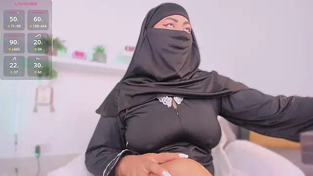 Snapshot of jazmin_anbar chatting on October 8, 2025, 6:30 pm jazmin anbar online show from October 8, 2025, 6:30 pm