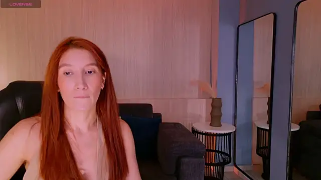 Snapshot of MiaFarrell_ chatting on June 12, 2026, 5:21 pm MiaFarrell online show from June 12, 2026, 5:21 pm
