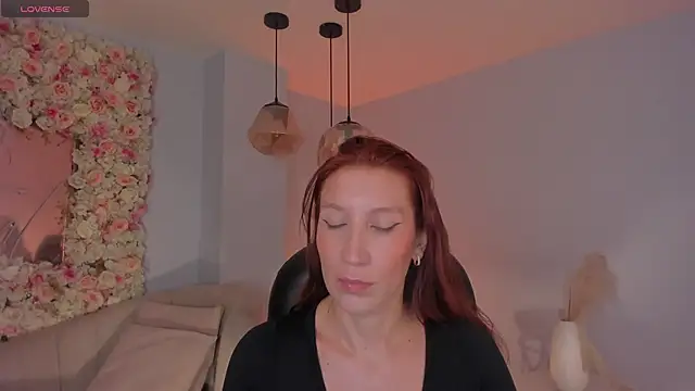 Snapshot of MiaFarrell_ chatting on May 14, 2026, 4:59 pm MiaFarrell online show from May 14, 2026, 4:59 pm