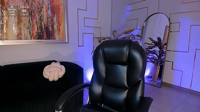 MiaFarrell  online show from October 9, 2025, 6:08 pm