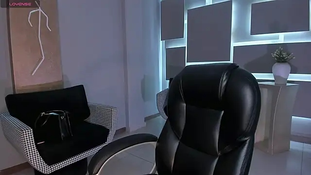 Snapshot of BellaCarteer_ chatting on October 13, 2025, 1:02 pm BellaCarteer online show from October 13, 2025, 1:02 pm