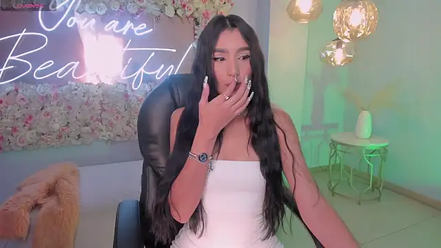 Snapshot of BellaCarteer_ chatting on December 2, 2025, 12:18 pm BellaCarteer online show from December 2, 2025, 12:18 pm