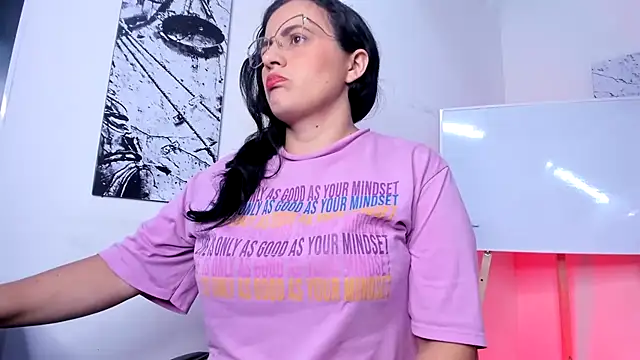 africa holmes online show from April 30, 2026, 2:18 am