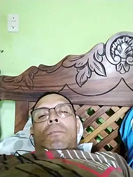 Snapshot of Alex011277 chatting on October 8, 2025, 7:36 pm Alex011277 online show from October 8, 2025, 7:36 pm