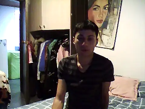 Snapshot of 1418edwar chatting on March 22, 2025, 1:32 am 1418edwar online show from March 22, 2025, 1:32 am