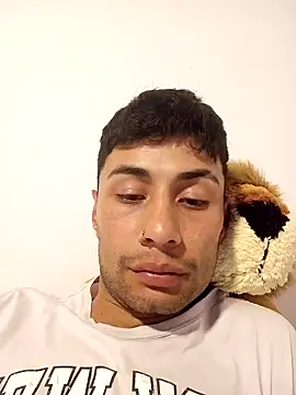 Snapshot of 1418edwar chatting on December 29, 2024, 1:02 am 1418edwar online show from December 29, 2024, 1:02 am