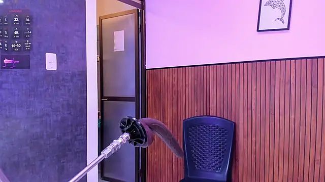 Snapshot of violett_collins_ chatting on February 22, 2026, 9:16 pm violett collins online show from February 22, 2026, 9:16 pm