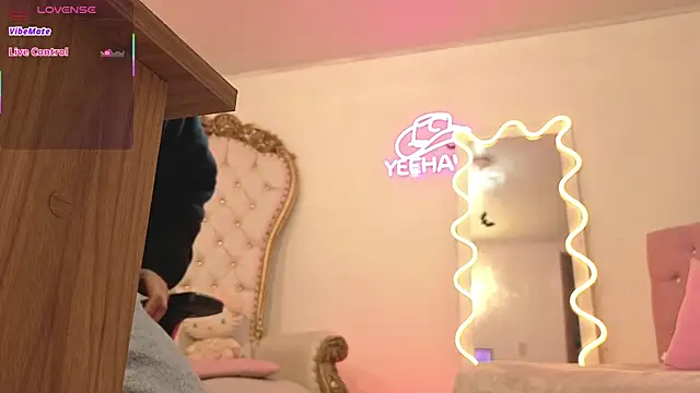 kittystart tay online show from November 8, 2025, 11:47 am