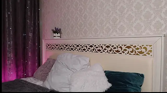 Lesyisme online show from February 19, 2026, 10:07 pm