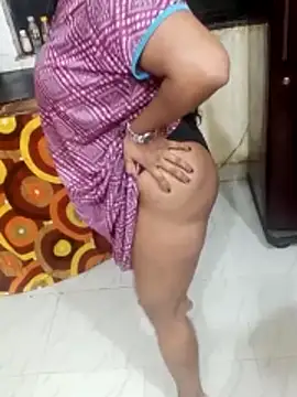 Snapshot of _Hot-Couple chatting on June 10, 2026, 6:42 pm Hot-Couple online show from June 10, 2026, 6:42 pm