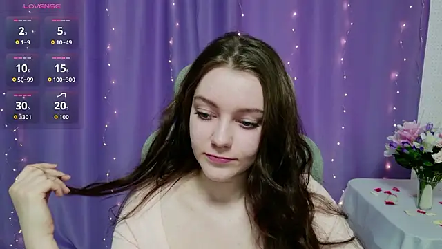 Lana  Cute  online show from March 15, 2026, 1:51 pm