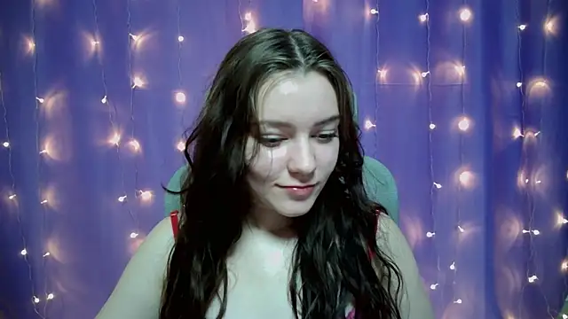 Snapshot of Lana__Cute_ chatting on December 3, 2025, 12:48 pm Lana Cute online show from December 3, 2025, 12:48 pm