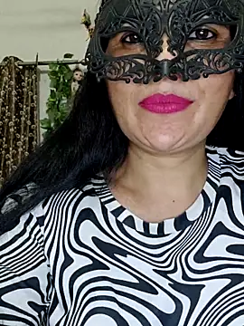 Snapshot of sexy_bhabhi69 chatting on May 25, 2026, 5:00 pm sexy bhabhi69 online show from May 25, 2026, 5:00 pm