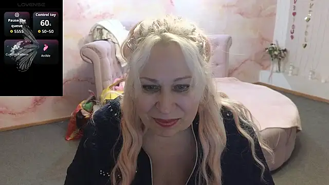 Penelope Pinky online show from April 7, 2026, 10:50 am