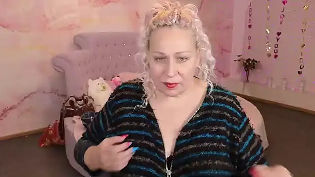 Penelope Pinky online show from October 9, 2025, 11:00 am