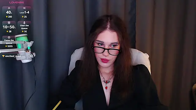 Snapshot of Cassie_Bae chatting on March 9, 2025, 6:11 pm Cassie Bae online show from March 9, 2025, 6:11 pm