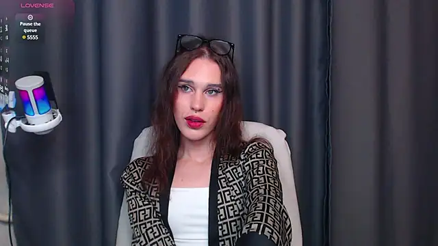 Snapshot of Cassie_Bae chatting on February 20, 2025, 6:46 pm Cassie Bae online show from February 20, 2025, 6:46 pm