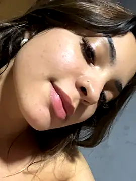 Snapshot of Nicollygriu chatting on October 16, 2025, 3:04 am Nicollygriu online show from October 16, 2025, 3:04 am