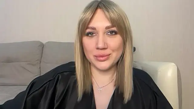 VickyLove047 online show from May 11, 2026, 7:32 am