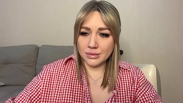 VickyLove047 online show from May 16, 2026, 8:24 am