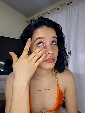 Snapshot of franchezkavegaaa chatting on October 29, 2025, 1:10 pm franchezkavegaaa online show from October 29, 2025, 1:10 pm