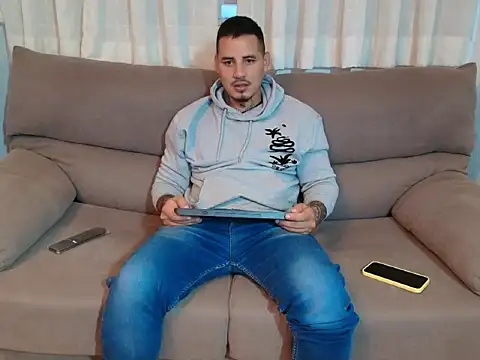 Snapshot of Geishastudios chatting on November 4, 2025, 9:57 am Geishastudios online show from November 4, 2025, 9:57 am