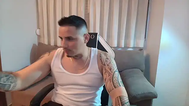 Snapshot of Geishastudios chatting on January 16, 2026, 6:12 pm Geishastudios online show from January 16, 2026, 6:12 pm