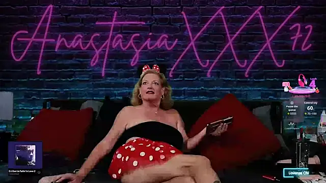 anastasiaxxx72 online show from October 30, 2025, 1:15 am