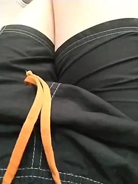 Snapshot of Dannydy2015 chatting on October 16, 2025, 4:37 pm Dannydy2015 online show from October 16, 2025, 4:37 pm