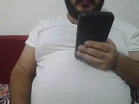 Snapshot of UrfavSlaveBitch chatting on November 26, 2025, 4:51 pm UrfavSlaveBitch online show from November 26, 2025, 4:51 pm