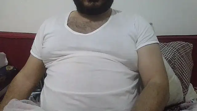 Snapshot of UrfavSlaveBitch chatting on March 8, 2026, 4:43 pm UrfavSlaveBitch online show from March 8, 2026, 4:43 pm