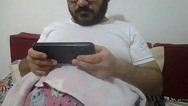 Snapshot of UrfavSlaveBitch chatting on March 9, 2026, 6:00 pm UrfavSlaveBitch online show from March 9, 2026, 6:00 pm