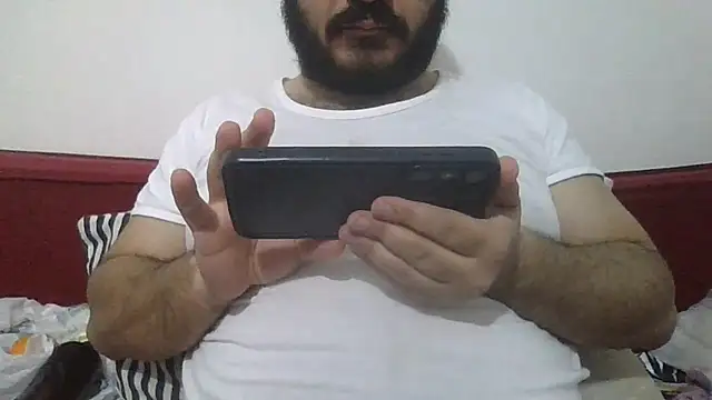Snapshot of UrfavSlaveBitch chatting on March 29, 2026, 6:09 pm UrfavSlaveBitch online show from March 29, 2026, 6:09 pm