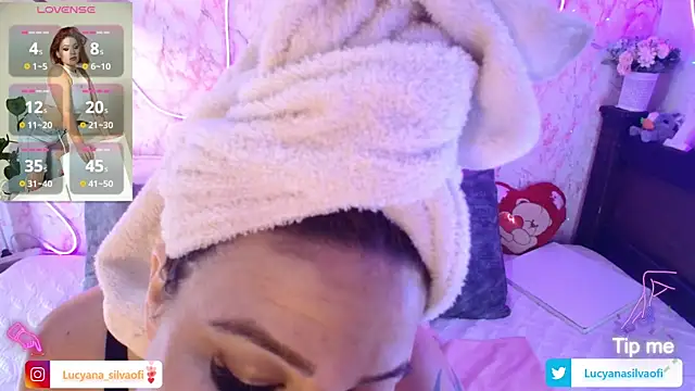 Snapshot of LucyanaSilva chatting on October 15, 2025, 2:03 pm LucyanaSilva online show from October 15, 2025, 2:03 pm