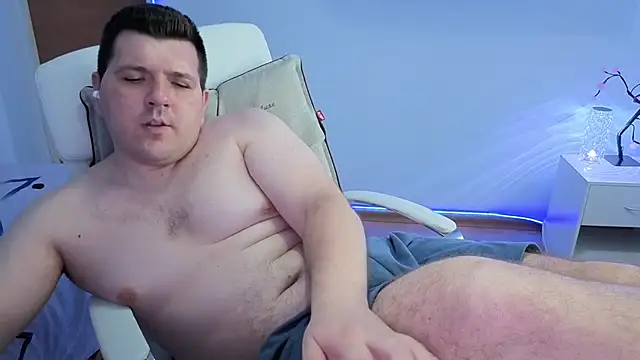 Snapshot of JasonJacks chatting on July 7, 2026, 6:47 am JasonJacks online show from July 7, 2026, 6:47 am
