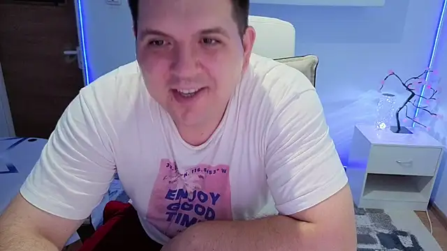 Snapshot of JasonJacks chatting on August 5, 2026, 5:29 pm JasonJacks online show from August 5, 2026, 5:29 pm