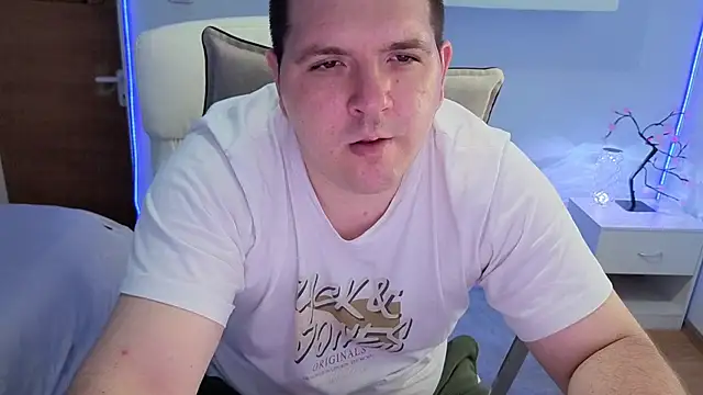 Snapshot of JasonJacks chatting on July 2, 2026, 5:46 am JasonJacks online show from July 2, 2026, 5:46 am