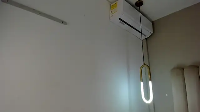 CharlotteDupontt online show from February 22, 2026, 1:02 pm